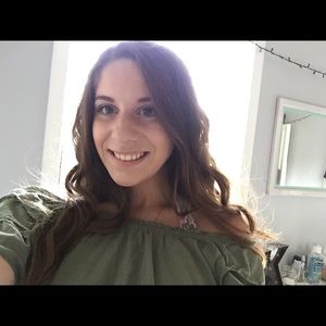 Meet your Posher, Jade